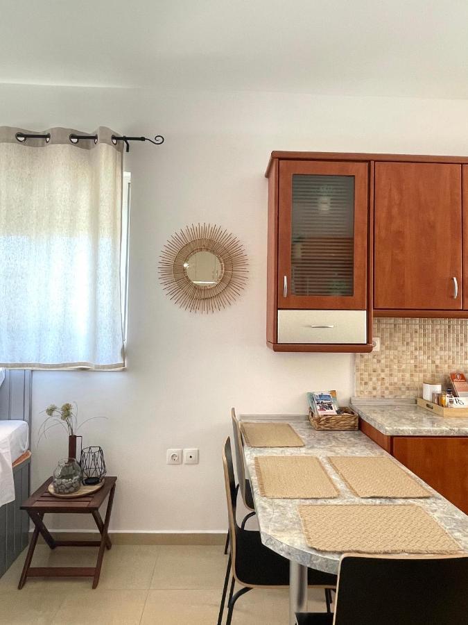 Summer Breeze Villa 아판토우 외부 사진