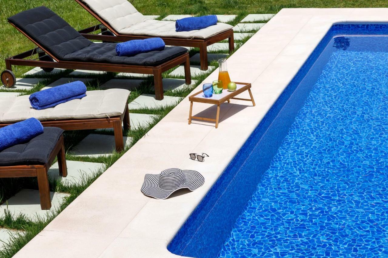 Summer Breeze Villa 아판토우 외부 사진